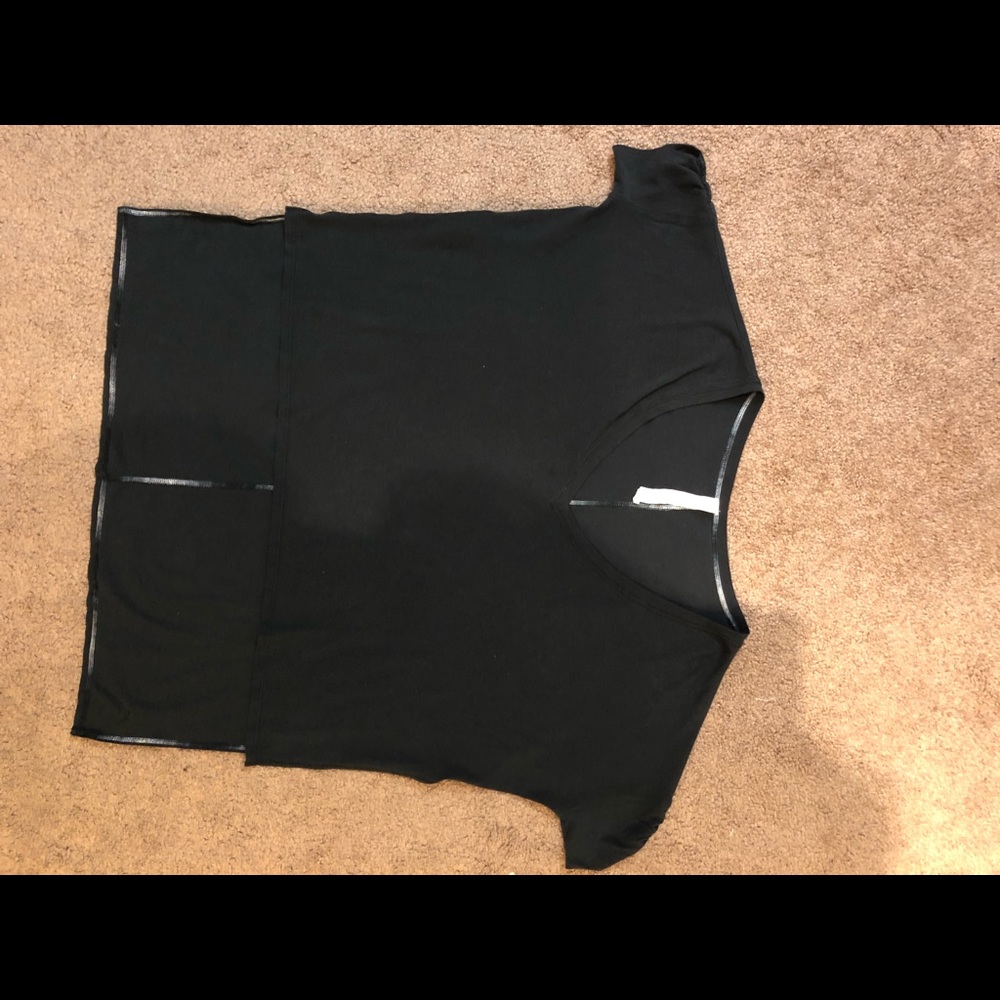 Lululemon shirt - Picture 3 of 6